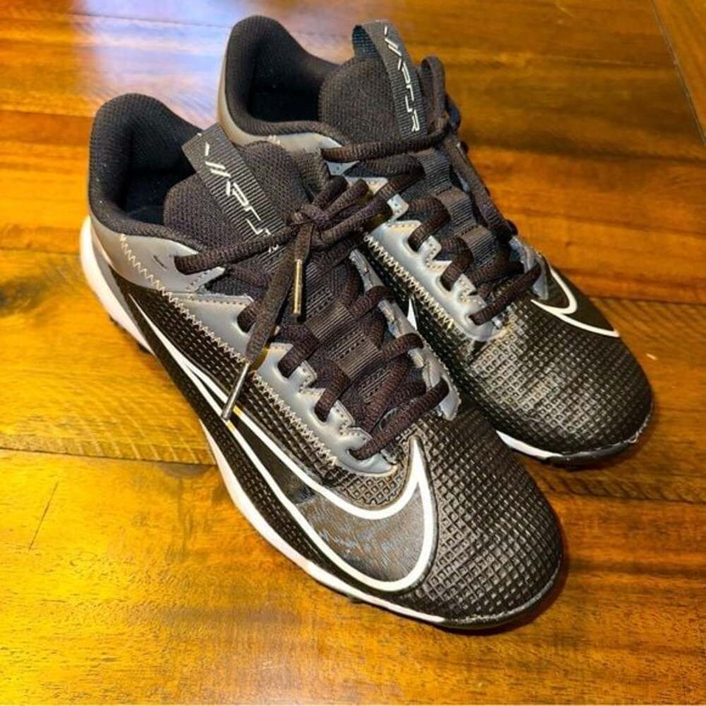 NIKE VAPOR EDGE SHARK 2 FOOTBALL CLEATS KIDS SIZE 6 FASTFLEX